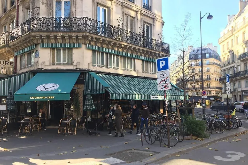 Appartement Typical Marais 3 BR Beaubourg à Paris 0*,  France